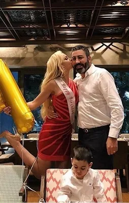 Petek'e sürpriz parti