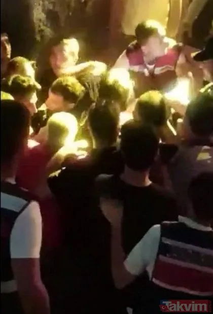 Alkollü olan CHP’li Edremit Belediye Başkanı Selman Hasan Arslan Sibel Can konserinde sahneye çıkmak istedi ortalık karıştı