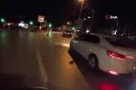 Kadıköy’de motosikleti yayaların üzerine sürerek dalga geçen sürücü yakalandı