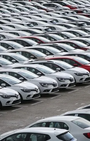 Otomobil almak isteyenler dikkat! 50 bin TL'lik araç 150 bin liraya çıktı
