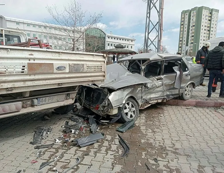 Malatya’da 6 araç birbirine girdi!