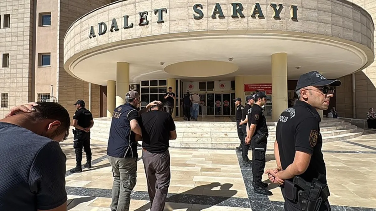 Şanlıurfa'da DEAŞ operasyonu: 10 tutuklama