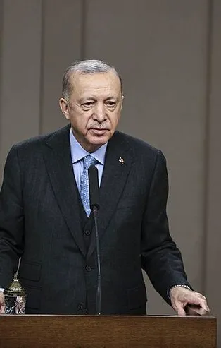 Başkan Erdoğan'dan, "geçmiş olsun" dileğinde bulunan 11. Cumhurbaşkanı Abdullah Gül'e teşekkür