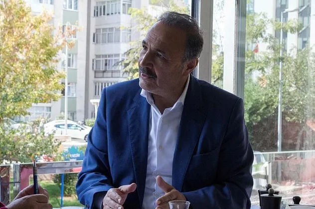 CHP eski Milletvekili Mehmet Sevigen parti yönetimini yerden yere vurdu