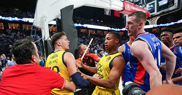 Euroleague duyurdu! İşte Elijah Bryant ve Tarik Biberovic'in cezaları