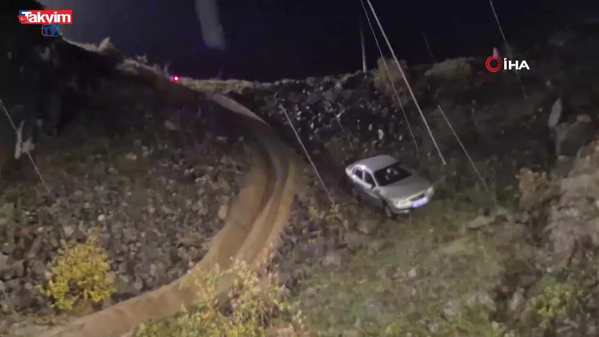 Bartın'da otomobil viyadükten uçtu: 1 yaralı