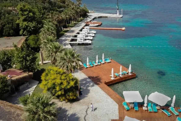 Turkuaz mavisi suyu ile 'Ege'nin Maldivler'i olarak bilinen Kalem Adası satışa çıktı: 400 milyon lira isteniyor-2