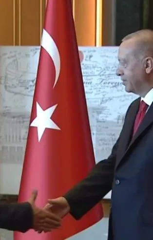 Külliye'de dikkat çeken tablo