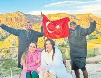 Fred’den Türk bayraklı paylaşım