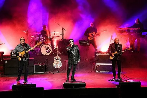 saygi-albumu-mfoye-konser-teklifi-yagdi-mazhar-alanson-ve-fuat-guner-gelen-konser-tekliflerini-geri-ceviriyor-1693087637497.jpeg Saygı albümü! MFÖ’ye konser teklifi yağdı: Mazhar Alanson ve Fuat Güner gelen konser tekliflerini elinin tersiyle itti-2