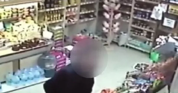 Kadın çalışanı taciz etti... Baltayı taşa vurdu