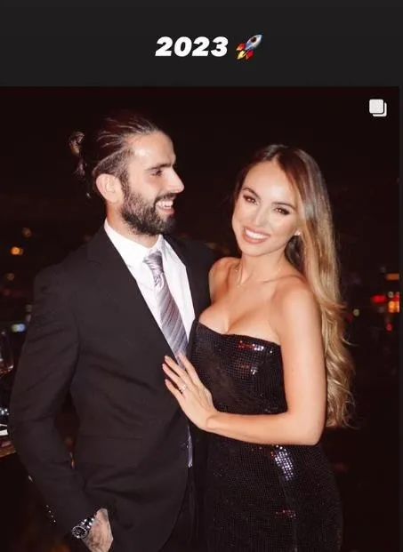 super-ligde-forma-giyen-oyuncular-2023-yilini-sosyal-medyadan-bu-paylasimlarla-kutladi-1672620623493.jpeg Süper Lig’de forma giyen oyuncular 2023 yılını sosyal medyadan bu paylaşımlarla kutladı-5