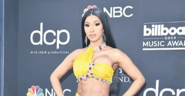 ABD'li rapçi Cardi B Osmanlı dizilerinin sıkı takipçisi çıktı! "Hürrem öyle miydi kelleyi alıverirdi..."