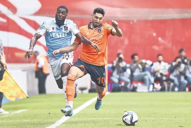 besiktas-kongolu-sol-bek-artur-masuakuyu-1-yilligina-kiraladi-1659484054140.jpeg Beşiktaş Kongolu sol bek Artur Masuaku'yu 1 yıllığına kiraladı!-14