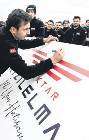 Bayraktar Kızılelma dünya manşetlerinde: Bu gücü hesaba katın!