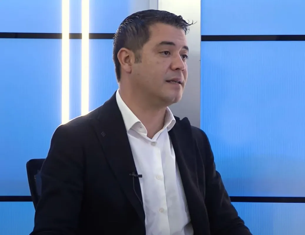 Murat Ongun trollüğe devam ediyor