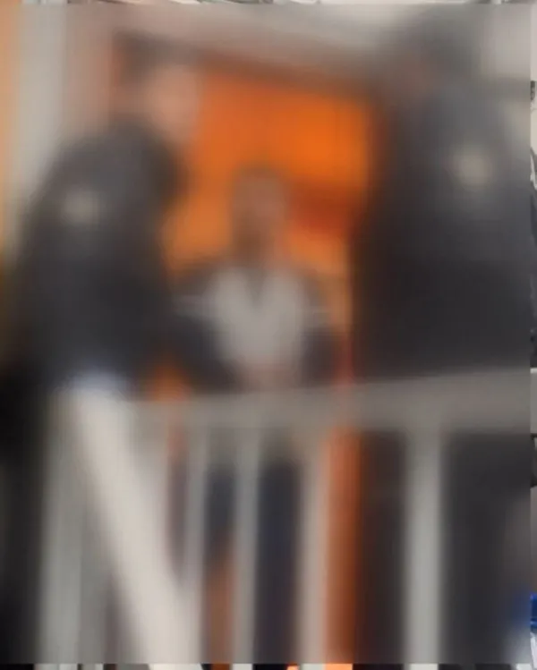 istanbul-bahcelievlerde-afrika-kupasi-finalinde-misirin-kalecisinin-penalti-kurtarmasina-sevinen-misirlilar-bi-1644389318453.jpg İstanbul Bahçelievler'de Afrika Kupası finalinde Mısır'ın kalecisinin penaltı kurtarmasına sevinen Mısırlılar bıçaklı saldırıya uğradı-4