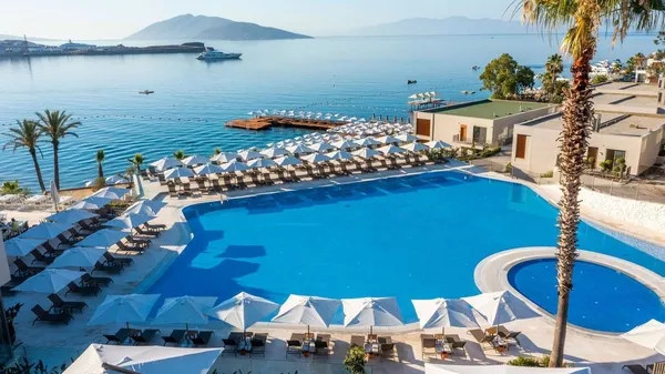 bodrumda-ki-fahis-fiyatlar-yikti-gecti-bir-dilim-tiramisunun-fiyati-dudak-ucuklatti-1685993691909.jpeg Bodrum'da ki fahiş fiyatlar yıktı geçti! Bir dilim tiramisunun fiyatı dudak uçuklattı...-4