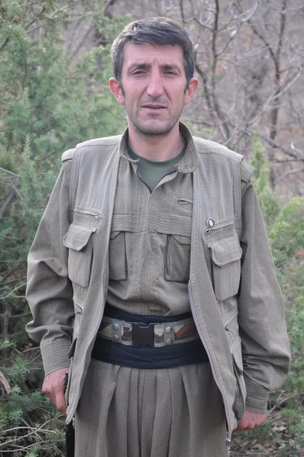 son-dakika-gri-listede-aranan-pkkli-selahattin-dede-ve-3-terorist-mit-operasyonuyla-olduruldu-1622290292807.jpg SON DAKİKA: Gri listede aranan PKK'lı Selahattin Dede ve 3 terörist MİT operasyonuyla öldürüldü-4
