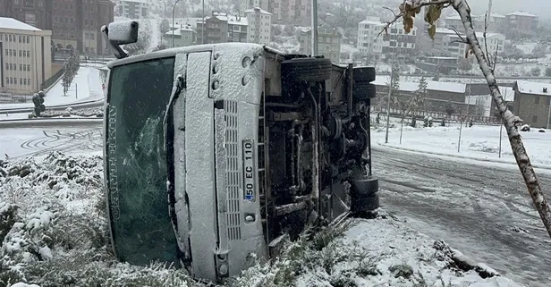 Nevşehir'de işçi servis midibüsü devrildi: 14 yaralı