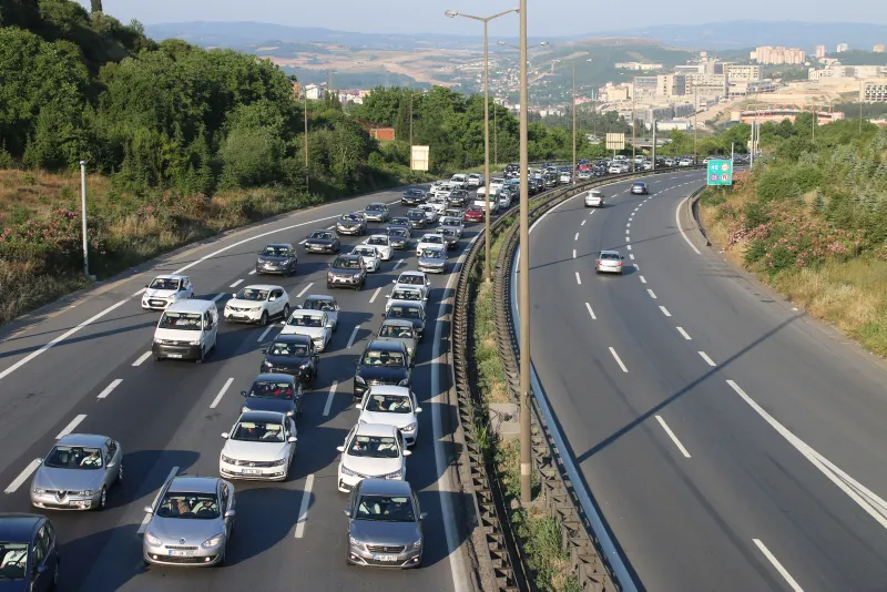 Bayram tatili dönüş trafiği başladı - 4