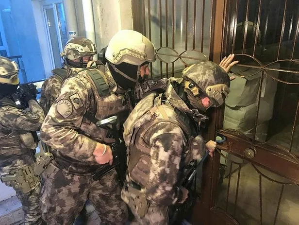 Son dakika: Ankara merkezli 8 ilde zehir tacirlerine “Vadi” operasyonu: Çok sayıda kişi gözaltına alındı-5