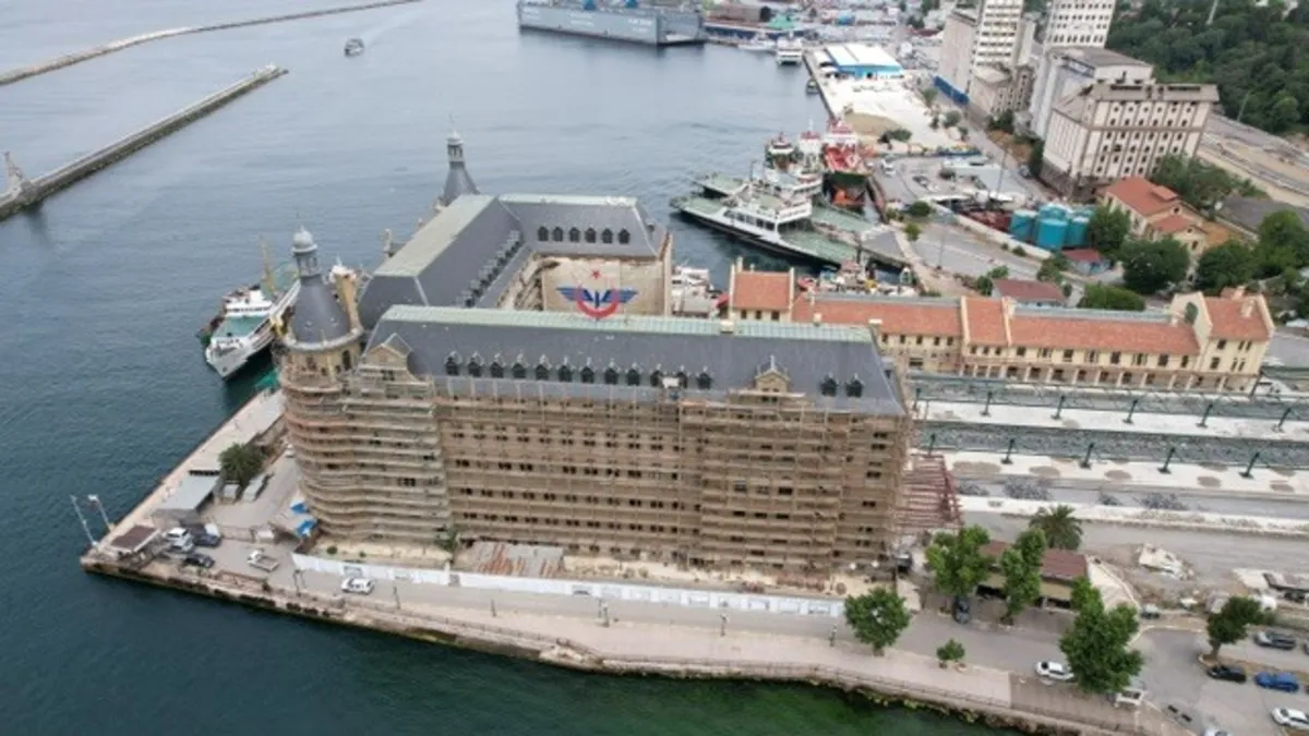 Yangında büyük hasar gören Haydarpaşa Garı küllerinden doğdu! İşte İstanbul’un simgelerinden Haydarpaşa Garı’nın son hali