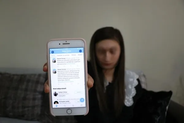 mustehcen-goruntulerini-cekip-ozgecan-aslan-gibi-oldurmekle-tehdit-eden-eski-sevgilisinin-tutuklanmasini-istiyor-1618818529026.jpg Mersin'de yaşayan N.P. kendisinin müstehcen görüntülerini çeken eski sevgilisi H.G.'nin tutuklanmasını istiyor: Özgecan Aslan gibi olmak istemiyorum-2