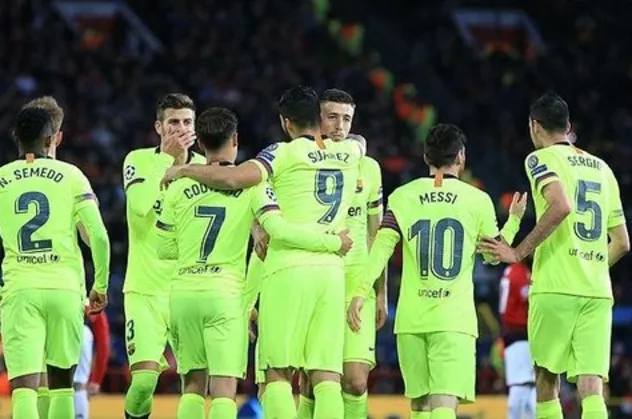 Barcelona deplasmanda tur kapısını araladı