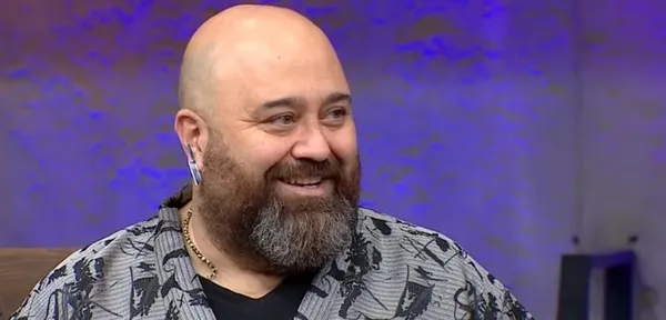masterchef-jurisi-somer-sivrioglu-kimdir-somer-sivrioglu-kac-yasinda-nereli-1595000225317.jpg Somer Sivrioğlu (Somer Şef) kimdir? Masterchef jürisi Somer Sivrioğlu kimdir, kaç yaşında, nereli?-2