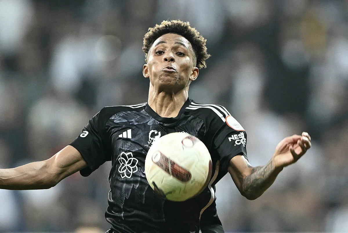 Beşiktaş - Fenerbahçe derbisinde 11'ler belirlendi! Stoperde sürpriz kararlar - 27