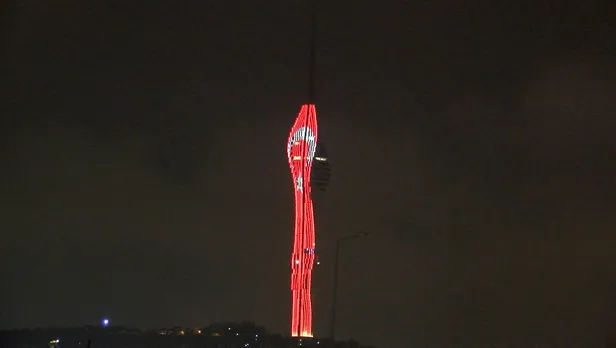 kucuk-camlica-radyo-ve-tv-kulesinden-turk-bayragi-ile-29-ekim-kutlamasi-1603840073595.jpg Küçük Çamlıca Radyo ve TV Kulesi'nden Türk bayrağı ile 29 Ekim kutlaması-4