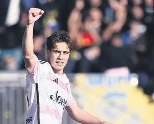 Juve Kenan’ı bırakmadı