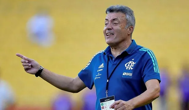 son-dakika-galatasaray-domenec-torrenti-acikladi-turkiyenin-tek-4-yildizli-takimiyla-cok-seyler-basaracagim-1642177259832.jpeg Son dakika: Galatasaray, Domenec Torrent'i açıkladı: ''Türkiye'nin tek 4 yıldızlı takımıyla çok şeyler başaracağım"-7