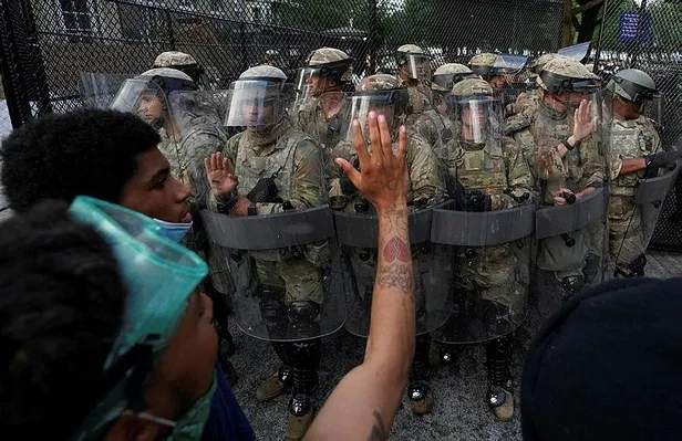 ABD Washington DC'de sokağa çıkma yasağıyla ilgili flaş açıklama: Bu gece uygulanmayacak-3