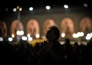 Peygamber Efendimizin Mevlid Kandilinde okuduğu dua! Diyanet Mevlid Kandili’nde hangi dualar okunmalı? KANDİL GECESİ neler yapılır?