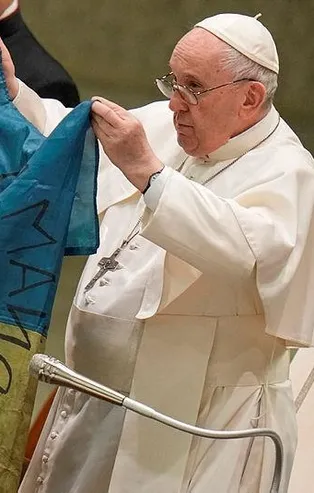 Katoliklerin ruhani lideri Papa Franciscus BM'yi "etkisiz ve aciz" ifadeleriyle eleştirdi