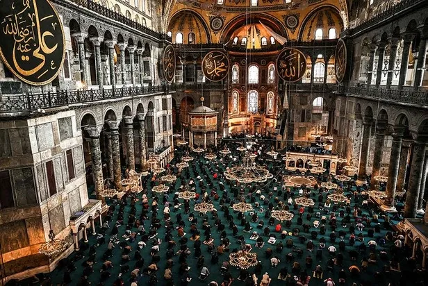 Ayasofya'da gizemli parşömen! Taşların arasından İbranice yazı çıktı-3