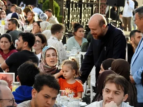 fikir-insanlarina-ihtiyacimiz-var-1785624986313.jpeg Bilal Erdoğan TercihFest'te konuştu: 21. yüzyıla yön verecek fikir insanlarına ihtiyacımız var-4