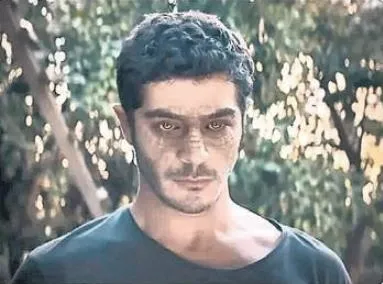 fazil-say-dayanamadi-topa-tuttu-serenay-sarikaya-ve-burak-denizin-rol-aldigi-diziye-elestiri-yagdi-1674513654422.jpeg Fazıl Say dayanamadı topa tuttu! Serenay Sarıkaya ve Burak Deniz’in rol aldığı diziye eleştiri yağdı-4