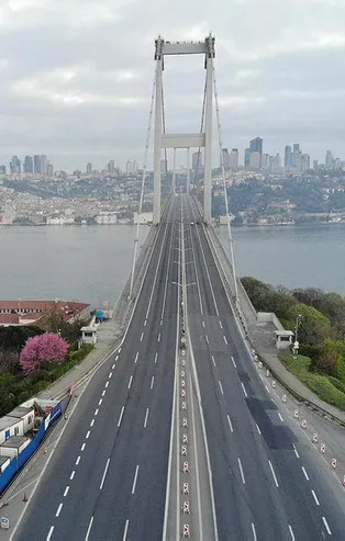 Son dakika: 15 Temmuz Şehitler Köprüsü, sokağa çıkma kısıtlamasının üçüncü gününde de boş kaldı