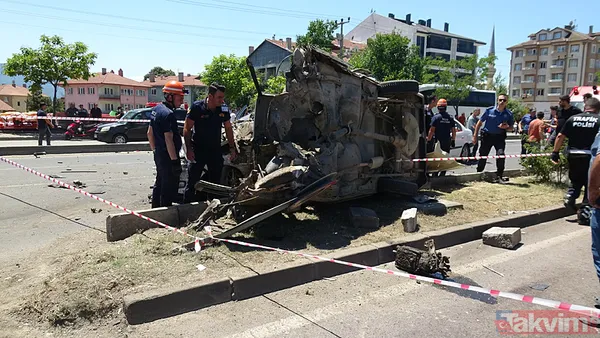 Bolu'da katliam gibi kaza: 4 otomobil birbirine girdi! - 15