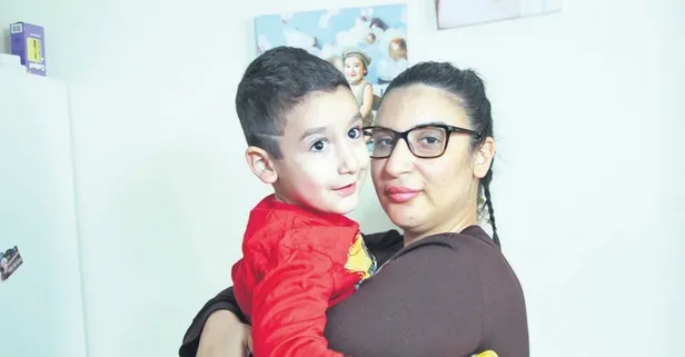 Kas erimesiyle mücadele eden 4 yaşındaki Aren yardım bekliyor: Kampanya yavaş, hastalık hızlı ilerliyor