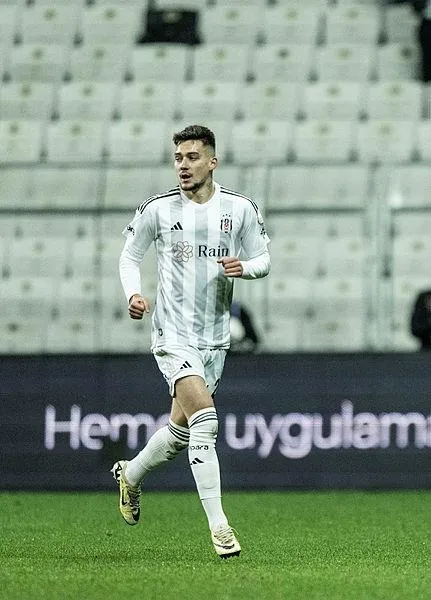 besiktasin-3-puan-hasreti-sona-erdi-kara-kartal-evinde-ankaragucunu-2-0-maglup-etti-1713552970399.jpeg Beşiktaş'ın 3 puan hasreti sona erdi! Kara Kartal evinde Ankaragücü'nü 2-0 mağlup etti-2