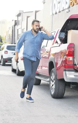 Kızı için alışverişte