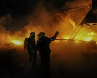 Alevler geceyi aydınlattı!