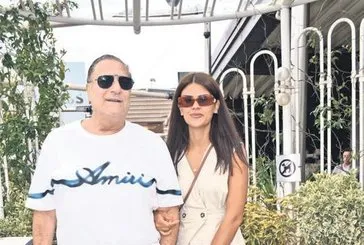 Beni oyaladı