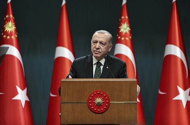 takvim-gazetesi-ekonomi-muduru-faruk-erdem-kurdaki-dususun-etkileri-hakkinda-carpici-aciklamalarda-bulundu-1640054213560.jpeg Takvim gazetesi Ekonomi Müdürü Faruk Erdem kurdaki düşüşün etkileri hakkında çarpıcı açıklamalarda bulundu-11