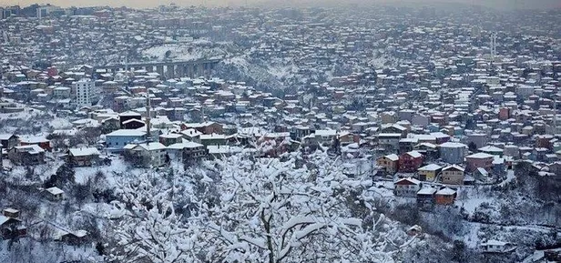 akomdan-istanbullulari-ilgilendiren-son-dakika-aciklamasi-kar-yagisi-istanbulu-ne-zaman-terk-edecek-yarindan-itibaren-1613573433940.jpeg AKOM'dan İstanbulluları ilgilendiren son dakika açıklaması! Kar yağışı İstanbul'u ne zaman terk edecek? Yarından itibaren...-4