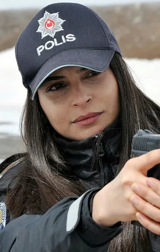 Kars'taki kadın PÖH'ler ve polisler görevlerinin başında! Teröristlerin korkulu rüyası